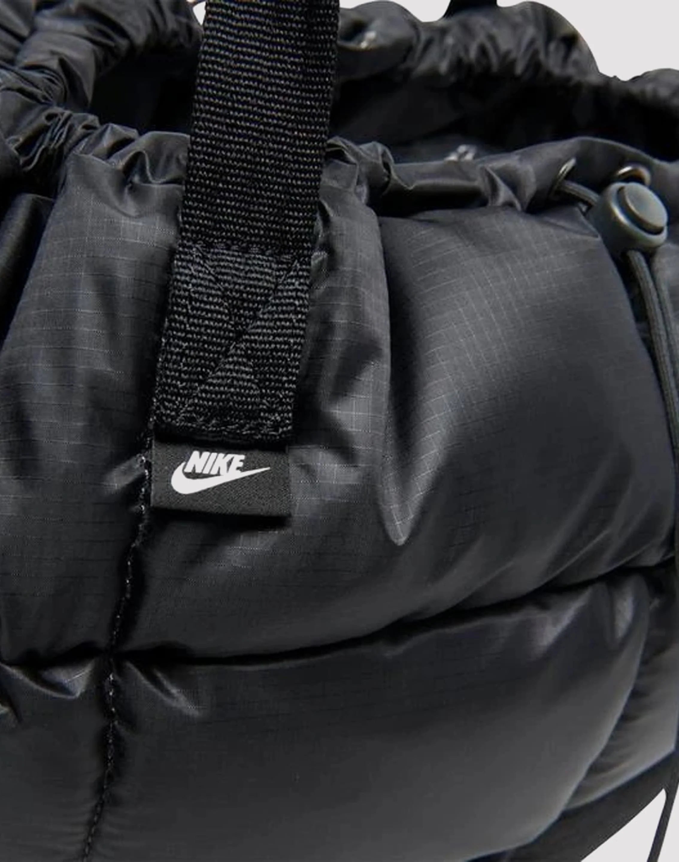 UNISEX NIKE SPORTSWEAR PUFFLE TOTE BAG 2.0