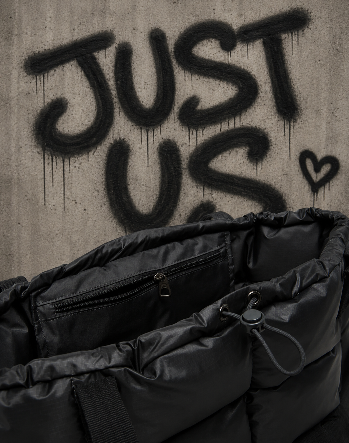 UNISEX NIKE SPORTSWEAR PUFFLE TOTE BAG 2.0