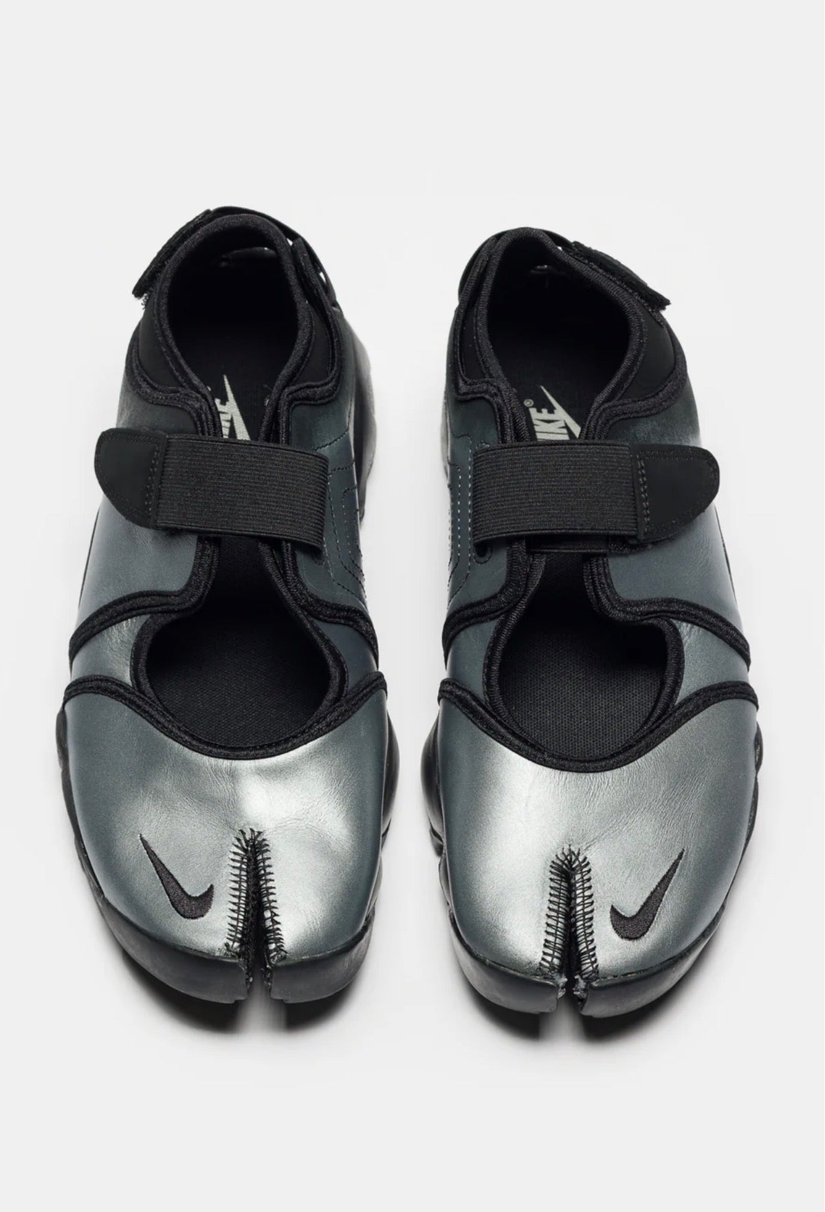 Nike Air Rift “ninja” Leather Sneaker in Metallic Silver/Black