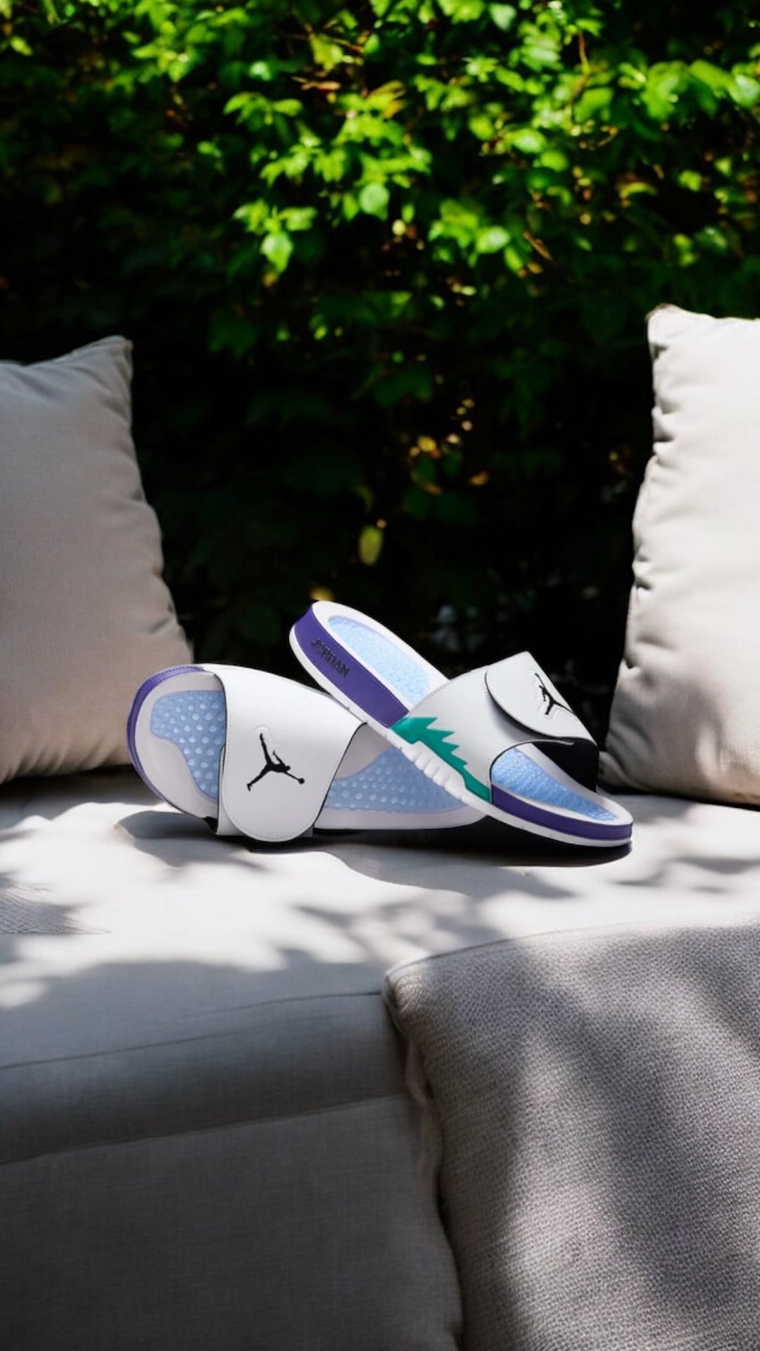 MENS JORDAN HYDRO 5 RETRO SLIDES