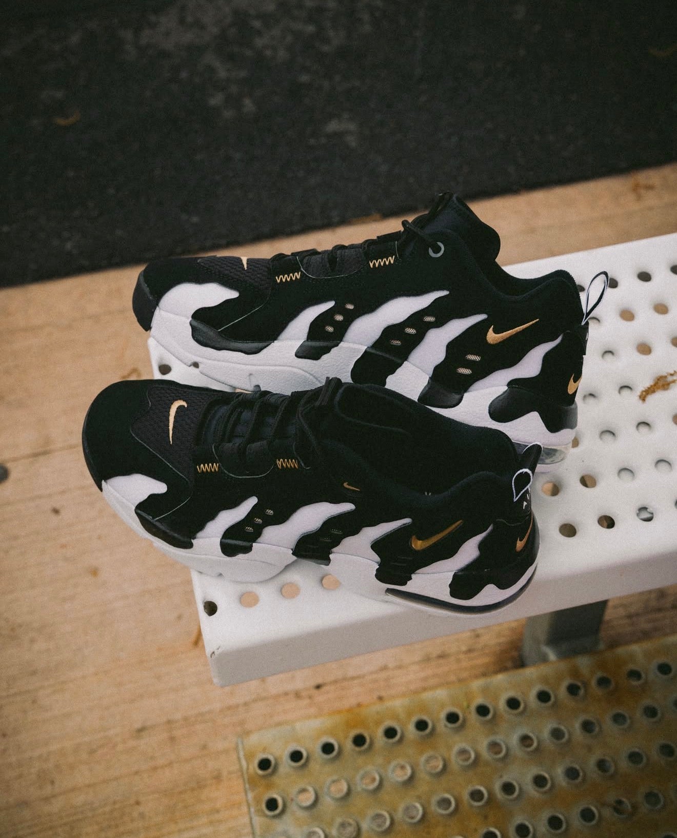MENS NIKE AIR DT MAX '96 LOW