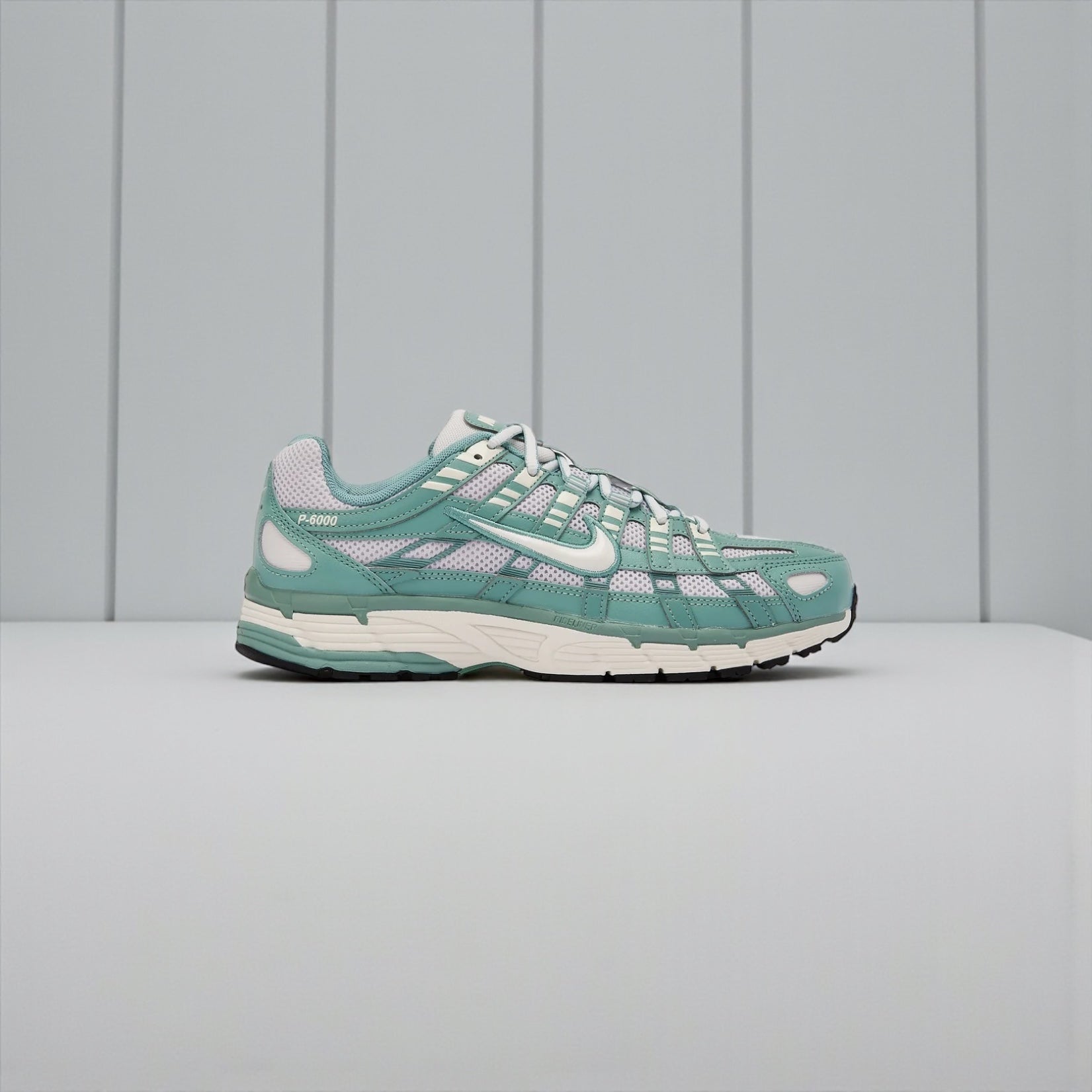 NIKE WOMENS NIKE P-6000 AQUA