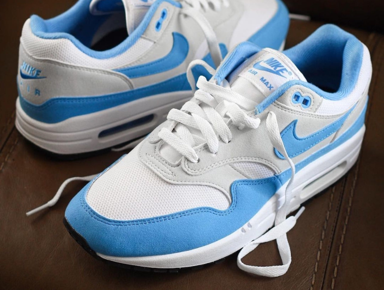 Nike Air Max 1 Blanc Bleu Université