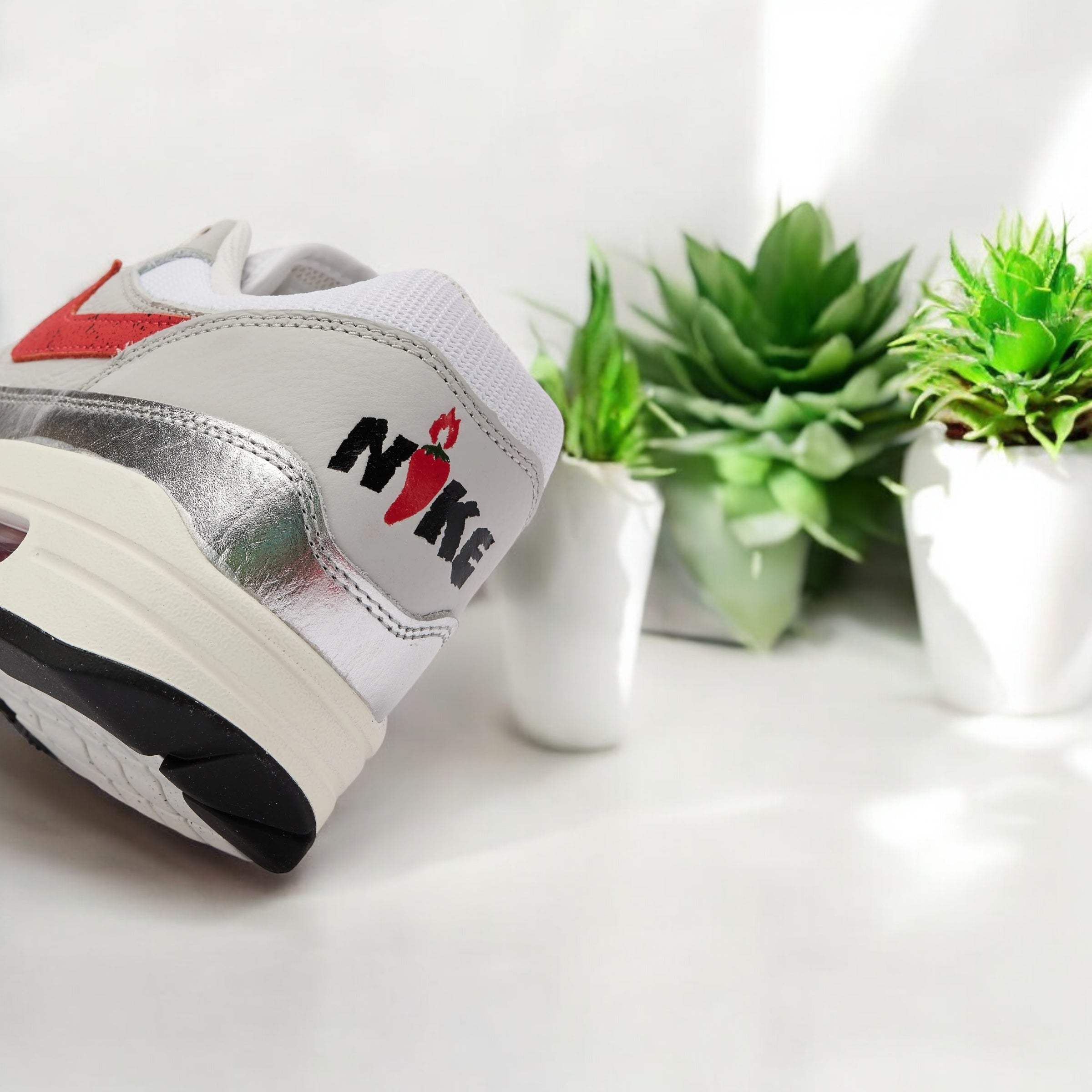 NIKE AIR MAX 1 ROUGE FROID