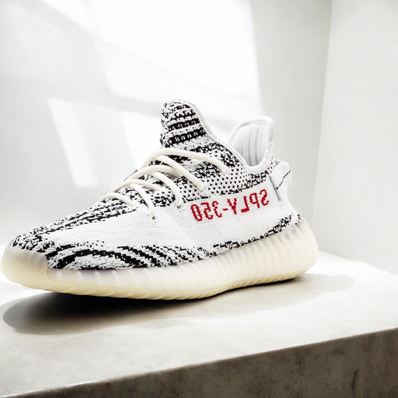 adidas Yeezy Boost 350 V2 Zebra (2017/2022/2023)