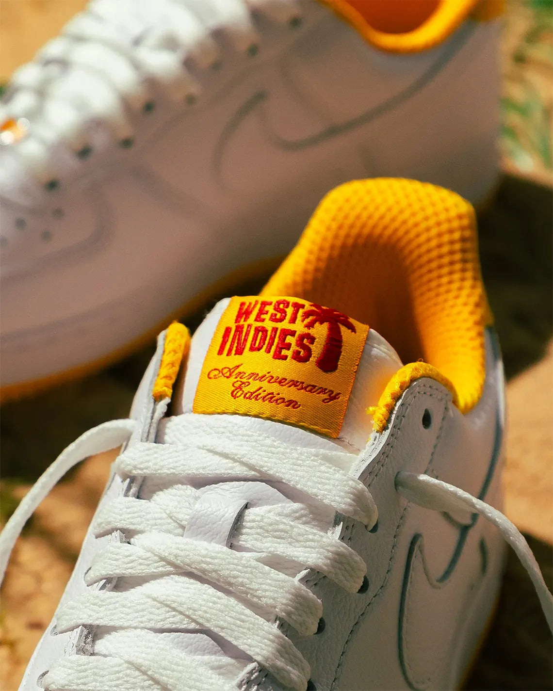NIKE AIR FORCE 1 LOW RÉTRO QS