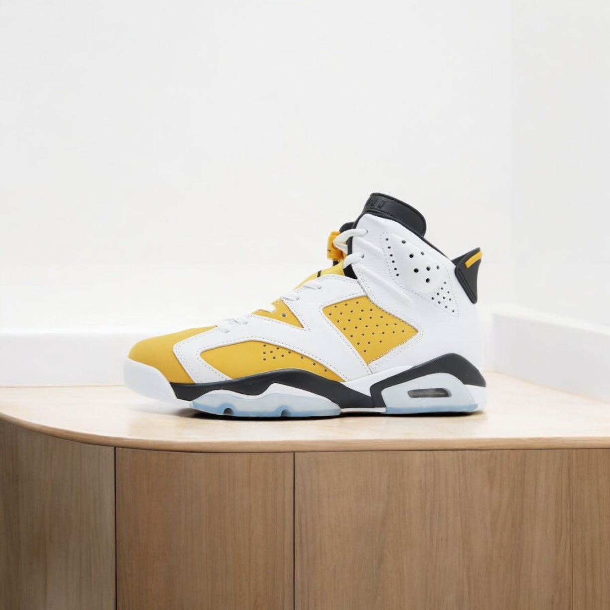 Jordan 6 Retro Jaune Ocre