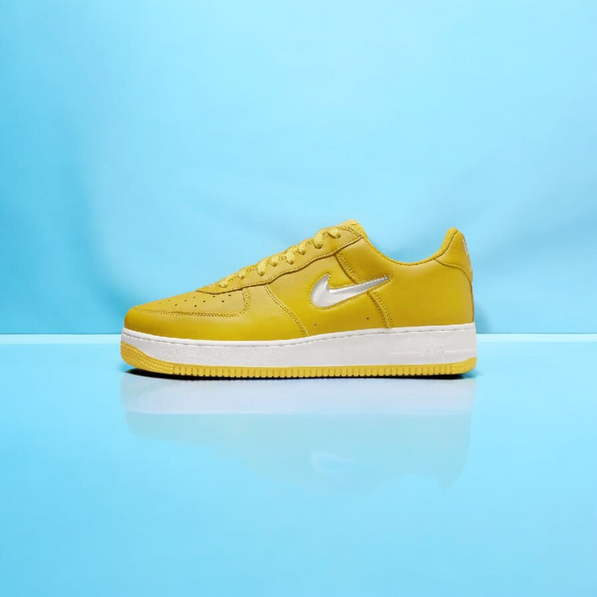 Nike Air Force 1 Low '07 Retro Couleur du mois Jaune Jewel
