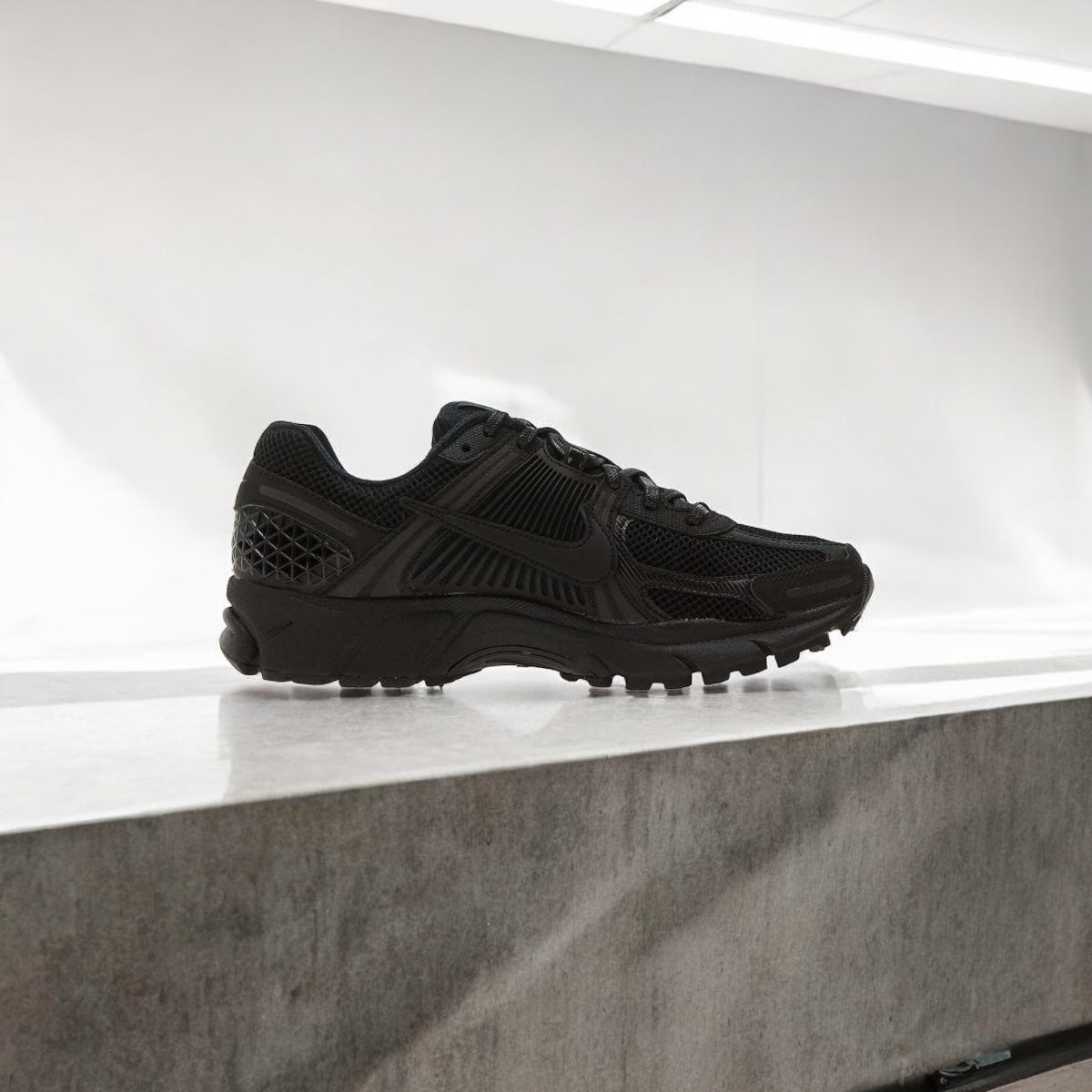Nike Zoom Vomero 5 Triple Noir (2023)