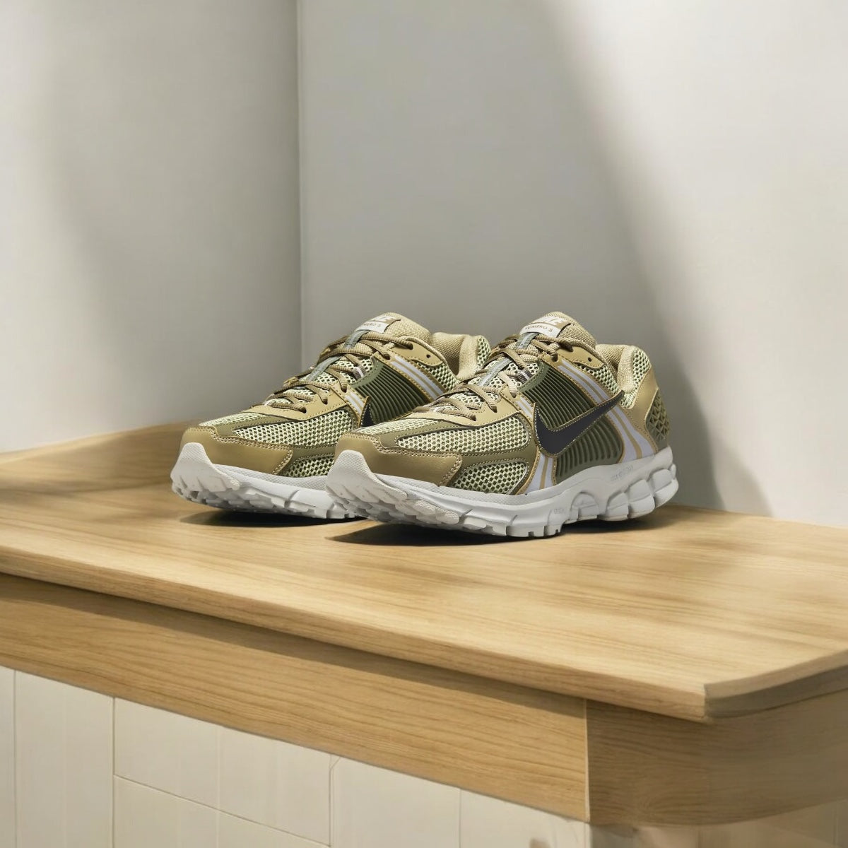 Nike Zoom Vomero 5 Olive neutre