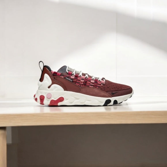 Nike React Sertu Dark Pony