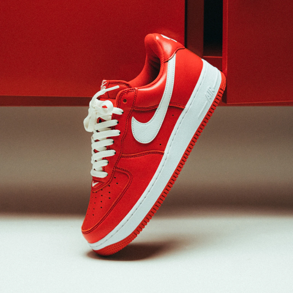Nike Air Force 1 Low Retro QS Couleur du mois Rouge université Blanc