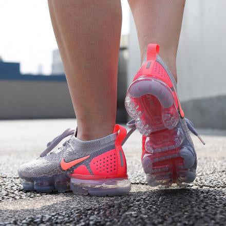 Nike Air VaporMax 2 Atmosphere Grey Crimson Pulse (W)