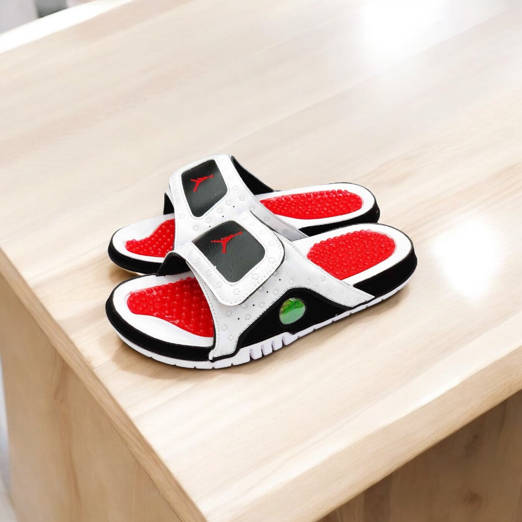 Claquette Jordan Hydro 13 Il a du jeu
