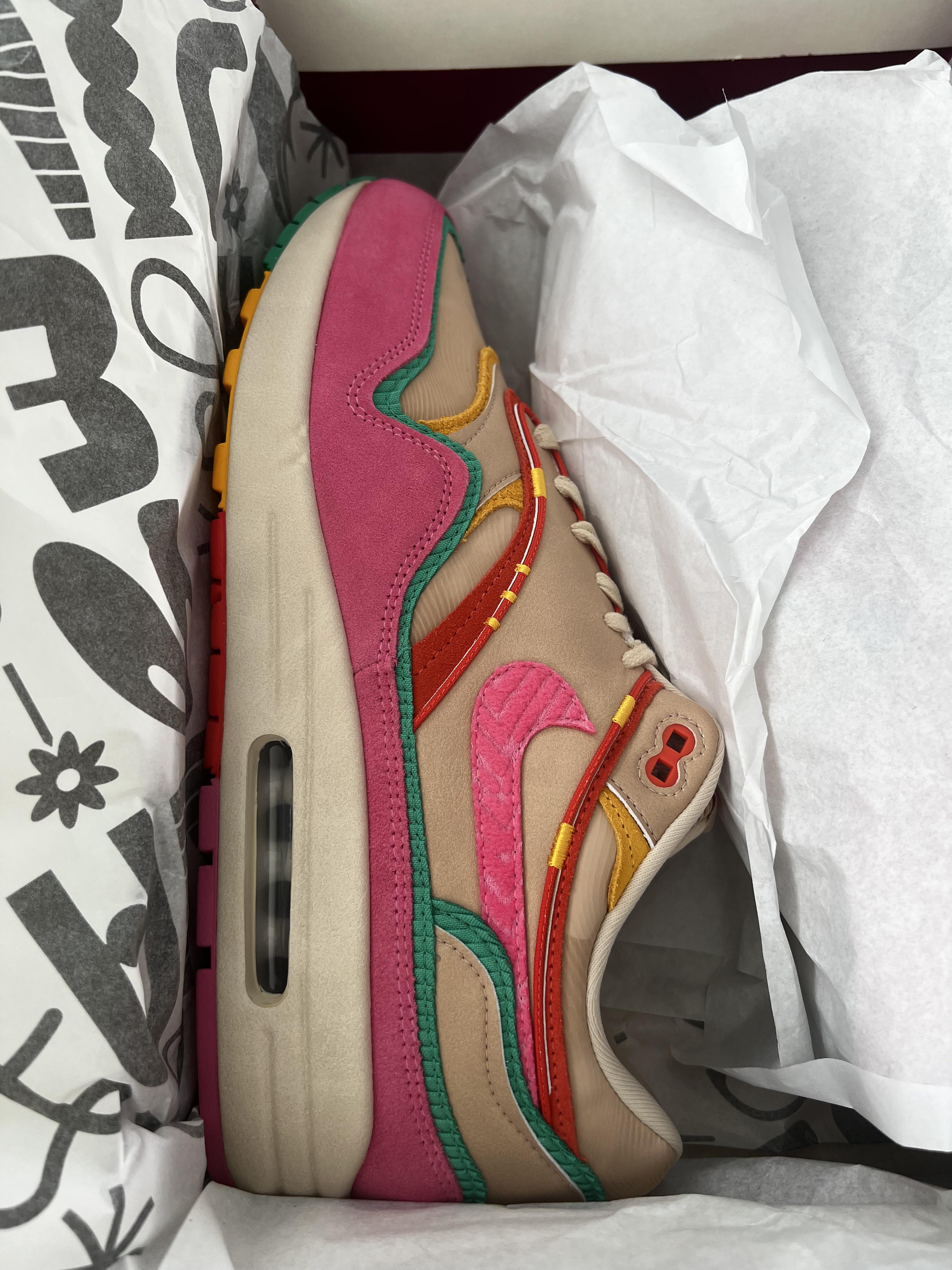 Mois du patrimoine NIKE AIR MAX 1 LA FAMILIA
