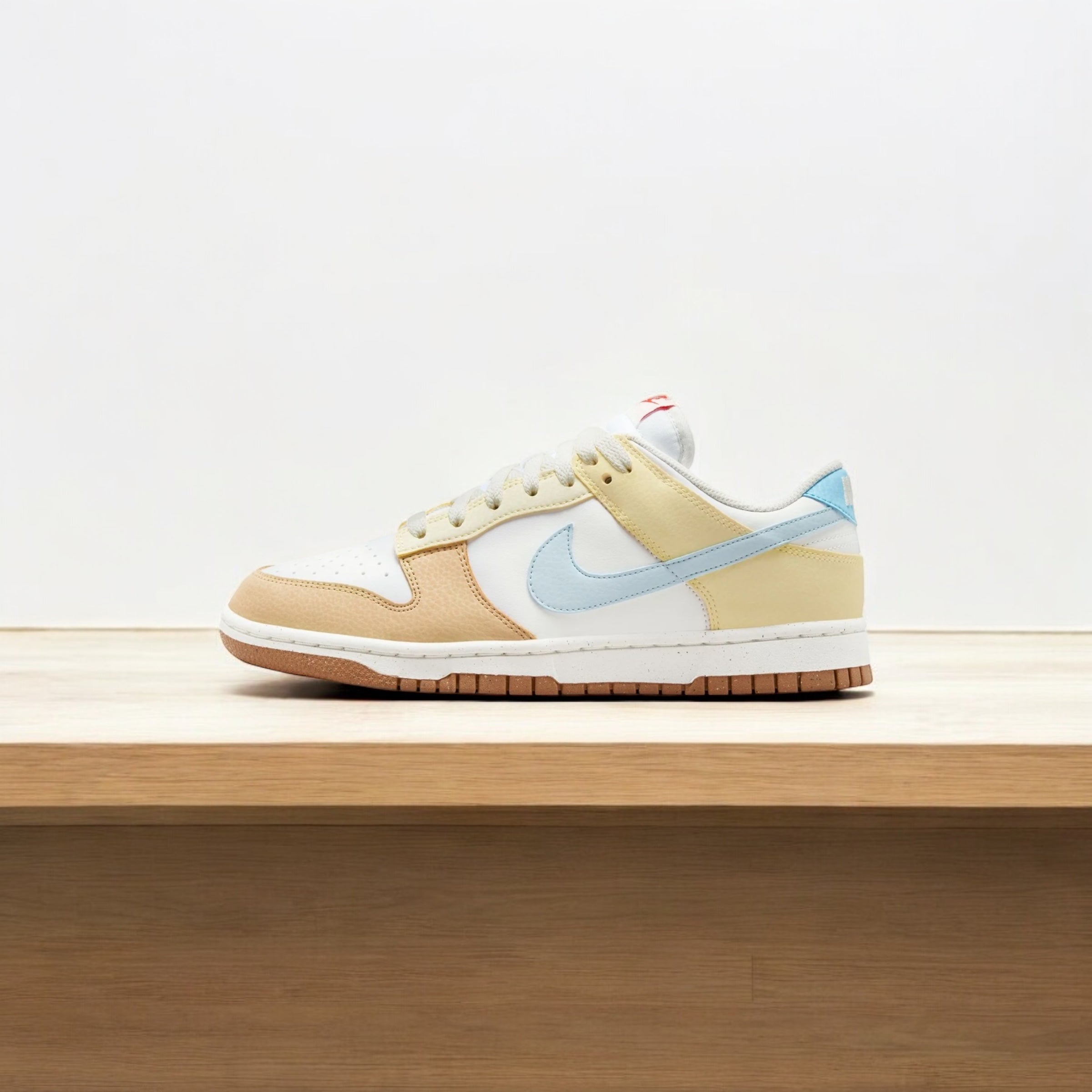 NIKE DUNK LOW WMN prochaine nature douce