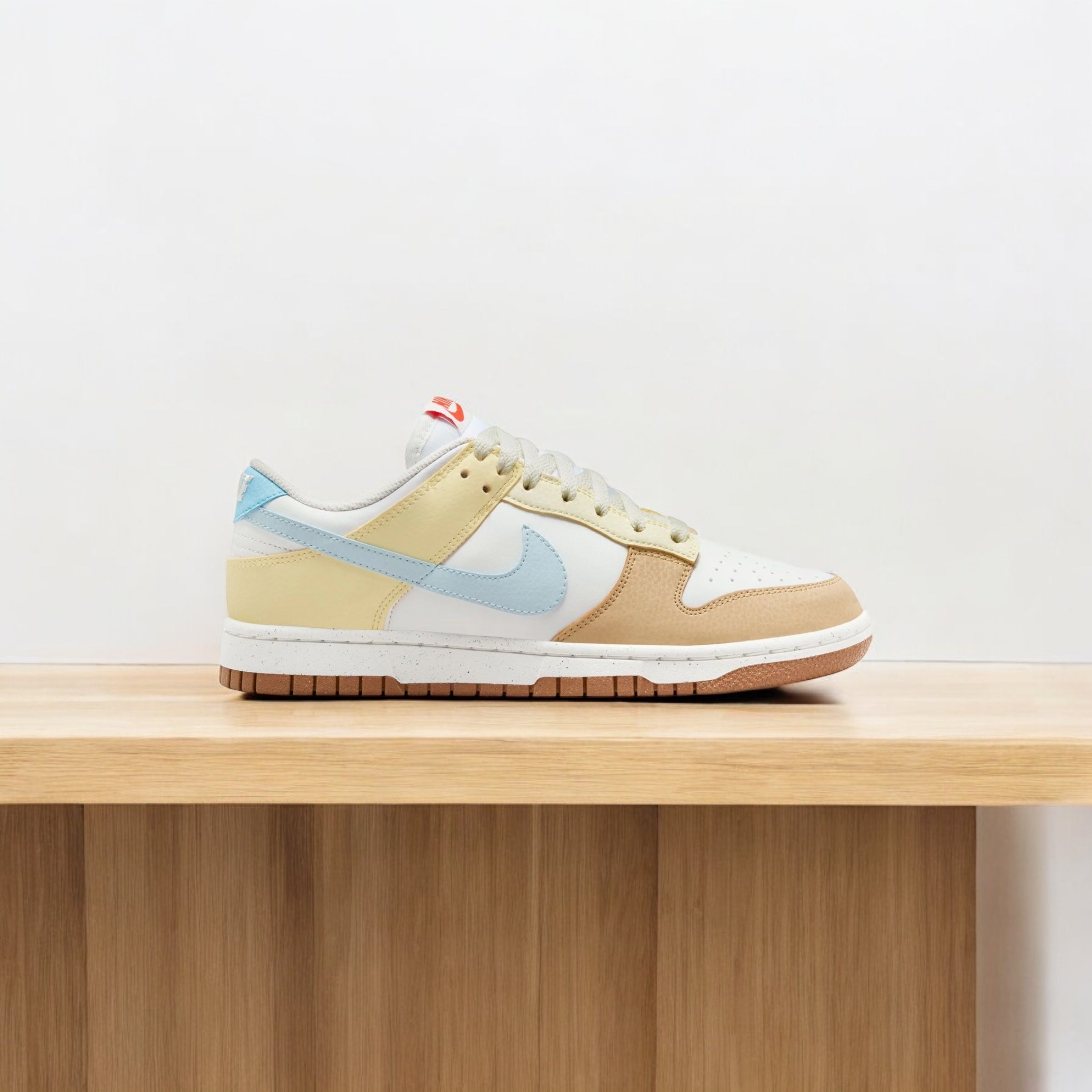 NIKE DUNK LOW WMN next nature soft