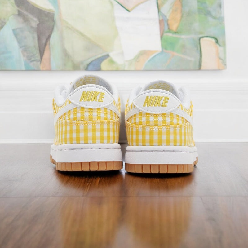 NIKE DUNK LOW WMN yellow ginger