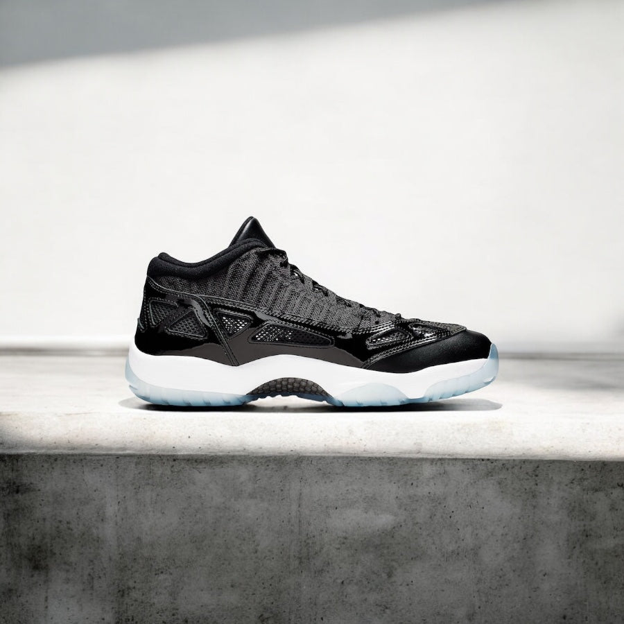 JORDAN RÉTRO 11 IE SPACE JAM
