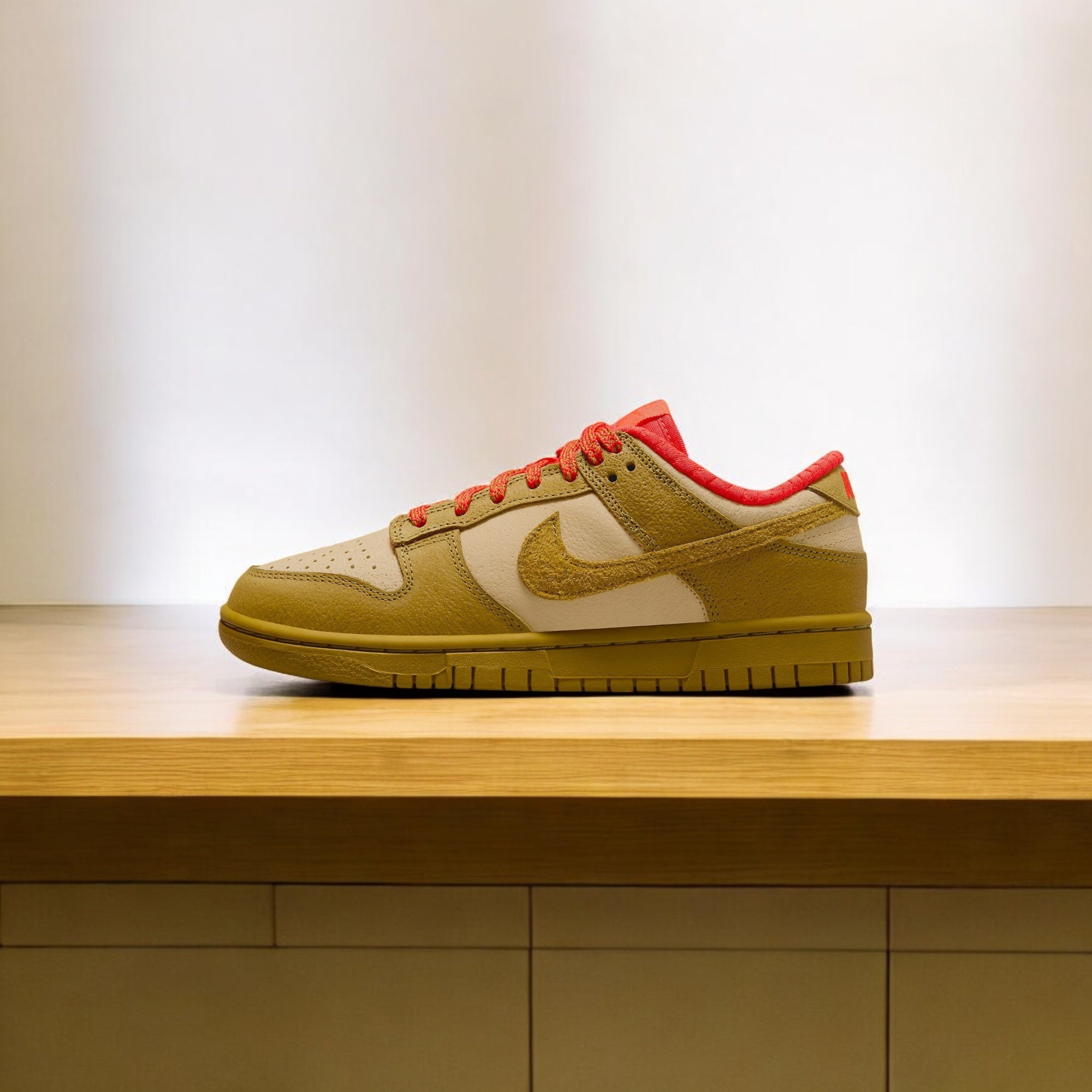 NIKE DUNK LOW FEMME BRONZINE SÉSAME