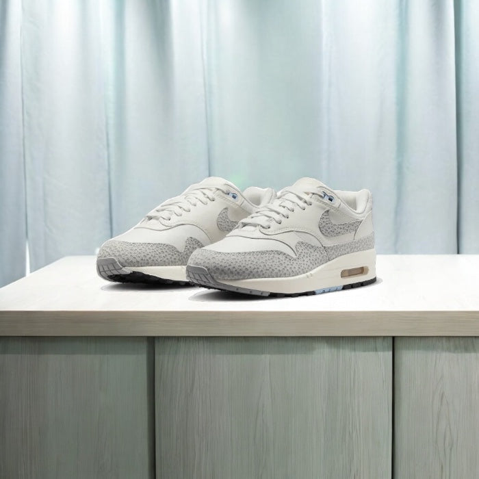 NIKE AIR MAX 1 WMN safari summit white print