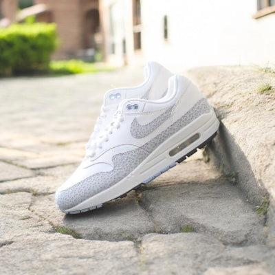 NIKE AIR MAX 1 WMN safari summit white print