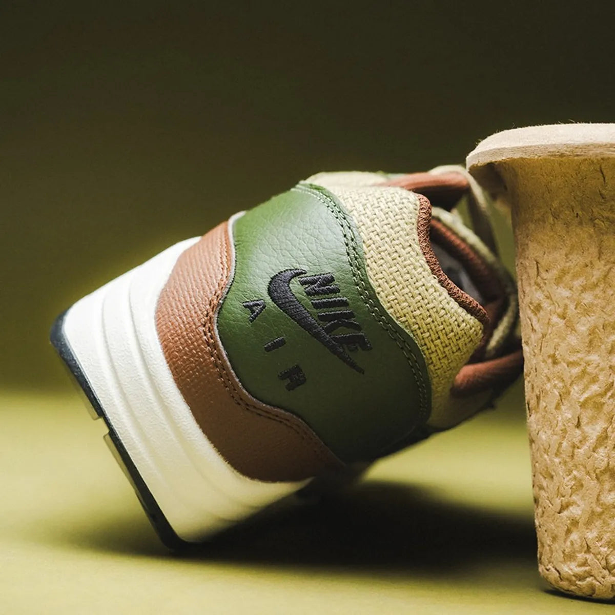 Nike Air Max 1 PRM 'Neutral Olive Cargo Khaki Cacao