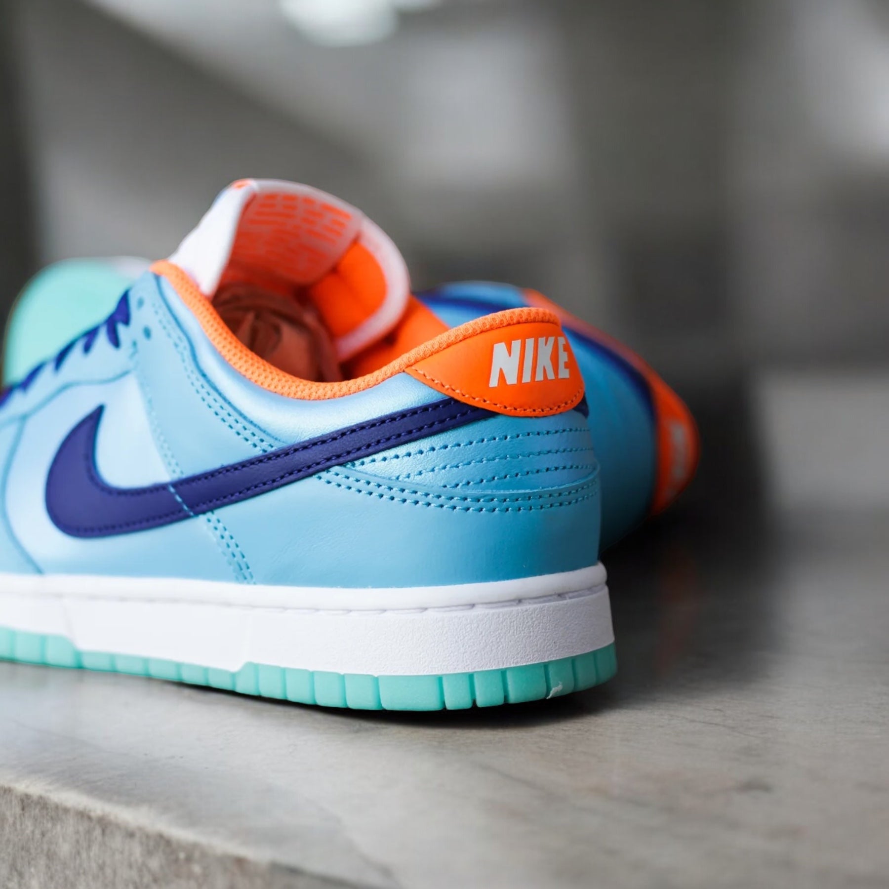NIKE DUNK LOW Baltic blue