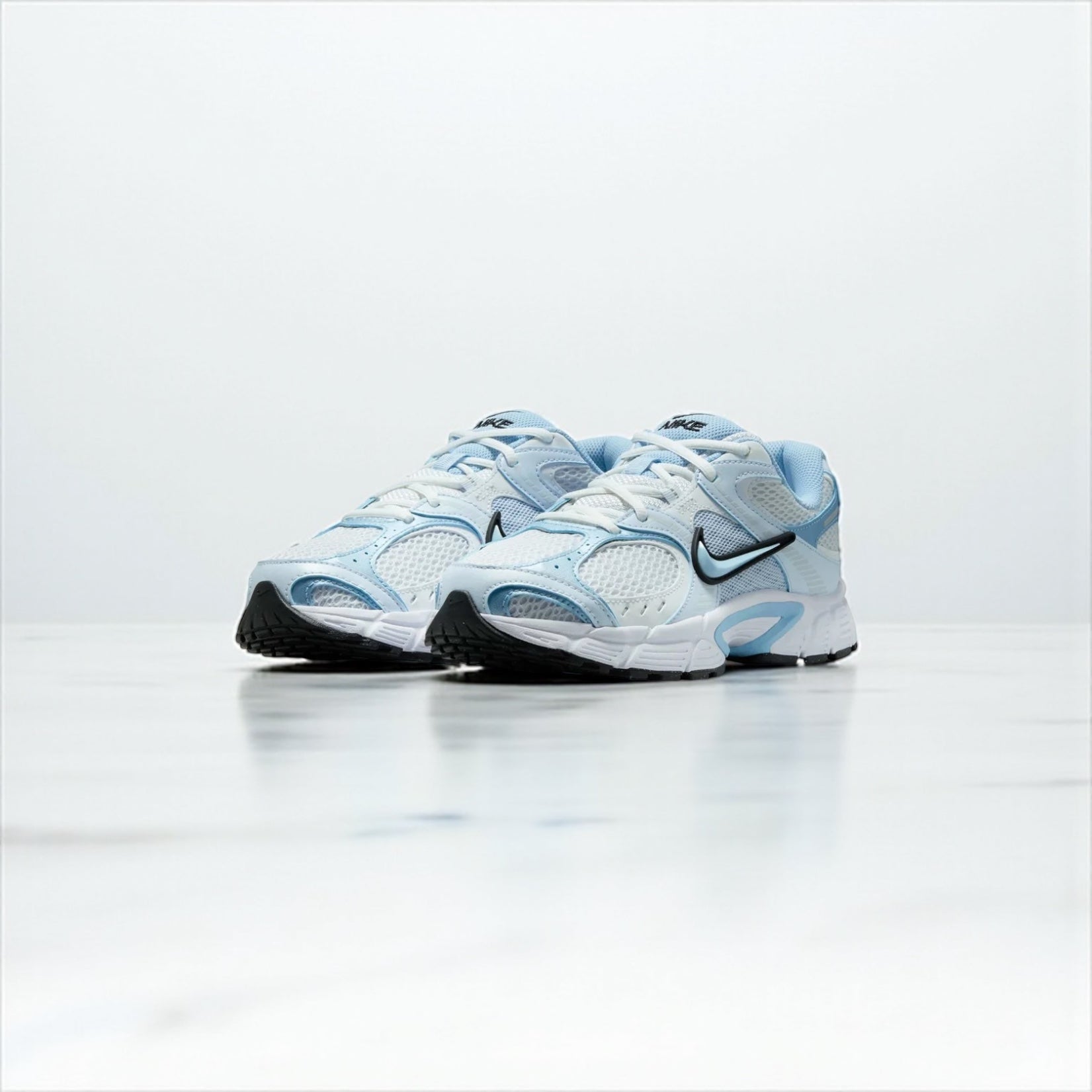 NIKE V5 RNR WMN ICY BLUE
