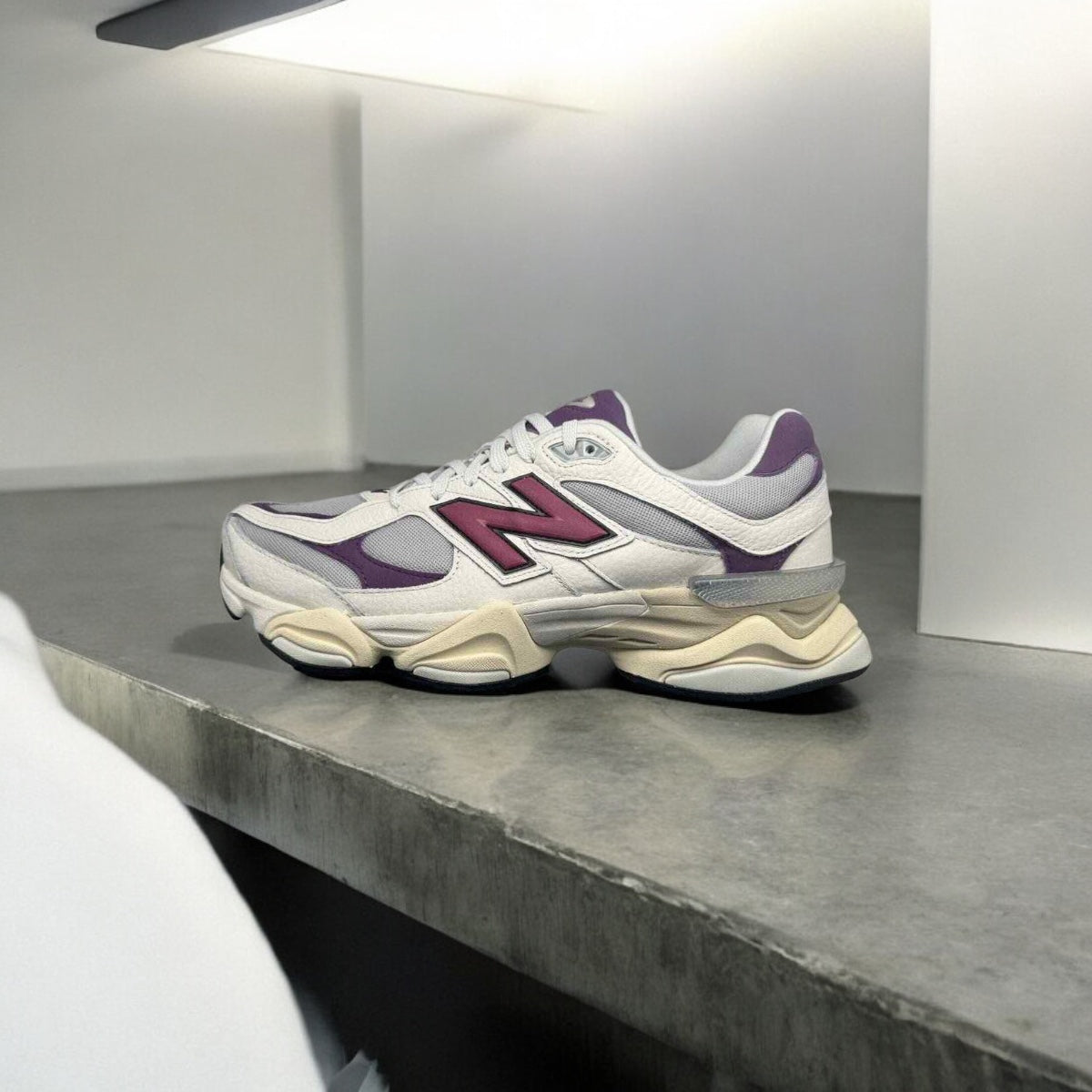 NEW BALANCE 9060 MAGENTA