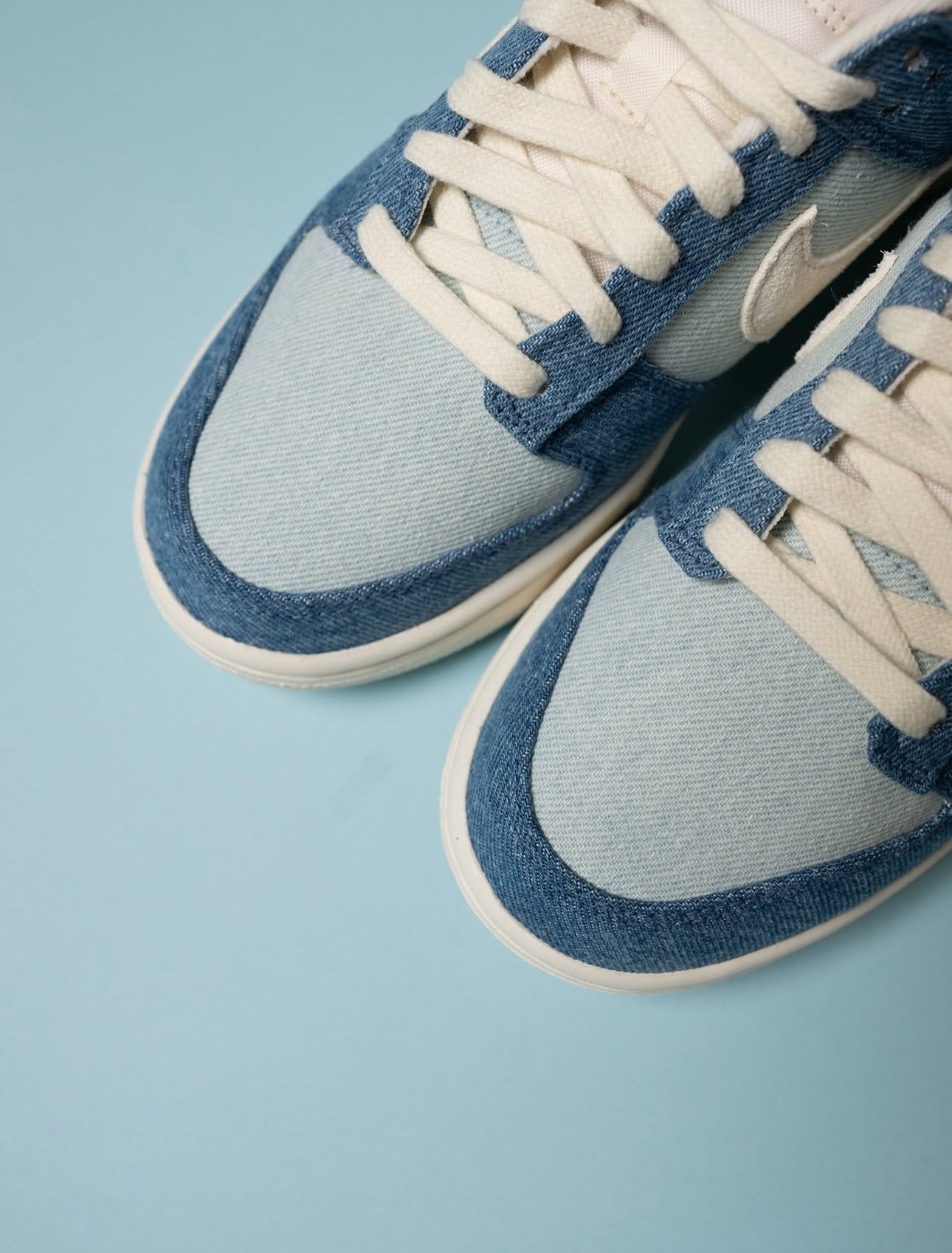 NIKE DUNK LOW WMN "SMOKEY BLUE/PALE IVORY-DENIM TURQ-OCHRE"