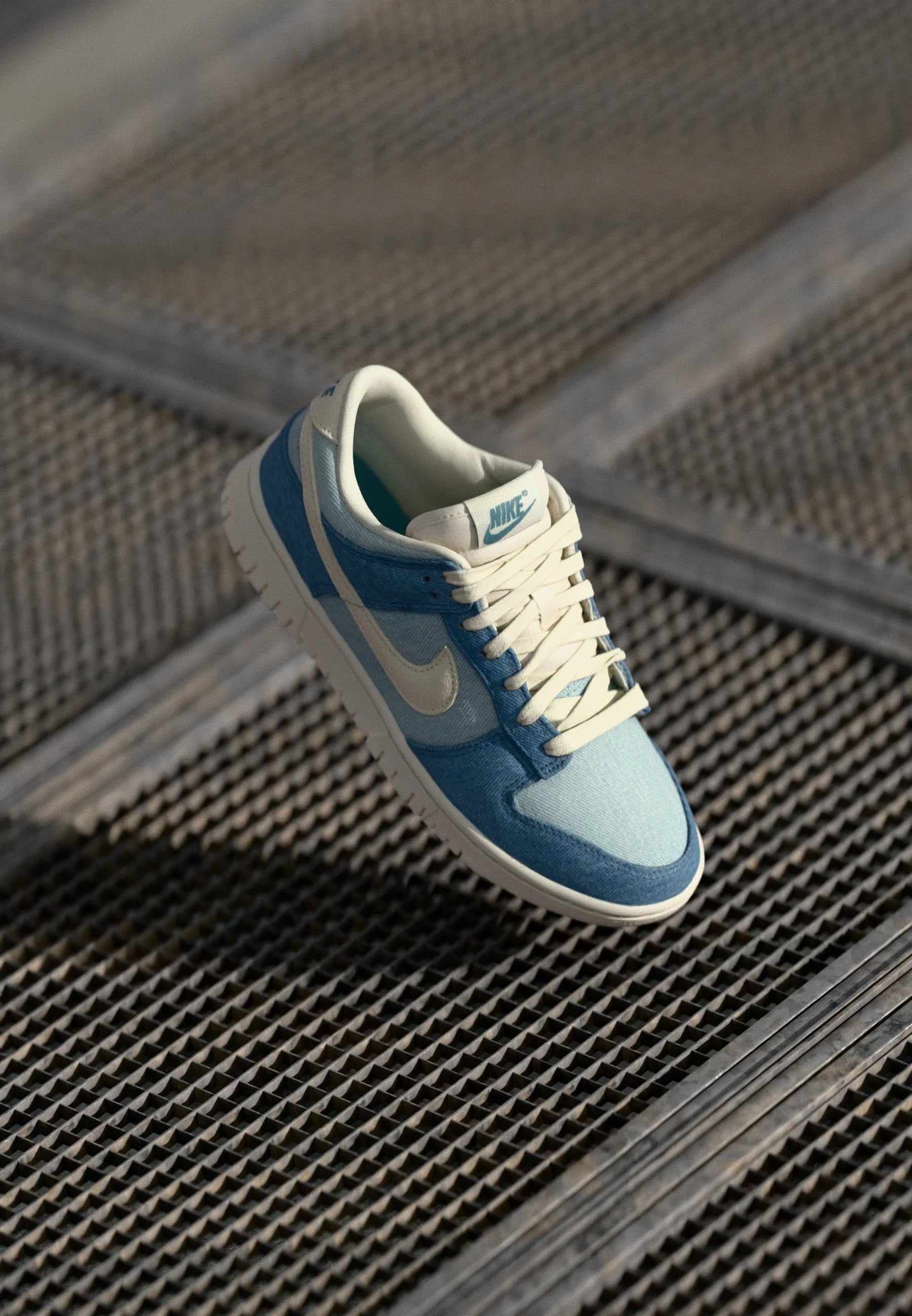 NIKE DUNK LOW WMN "SMOKEY BLUE/PALE IVORY-DENIM TURQ-OCHRE"