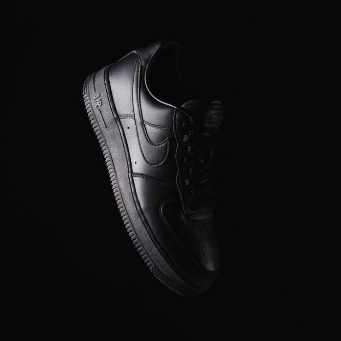 NIKE AIR FORCE 1 '07 (BLACK)
