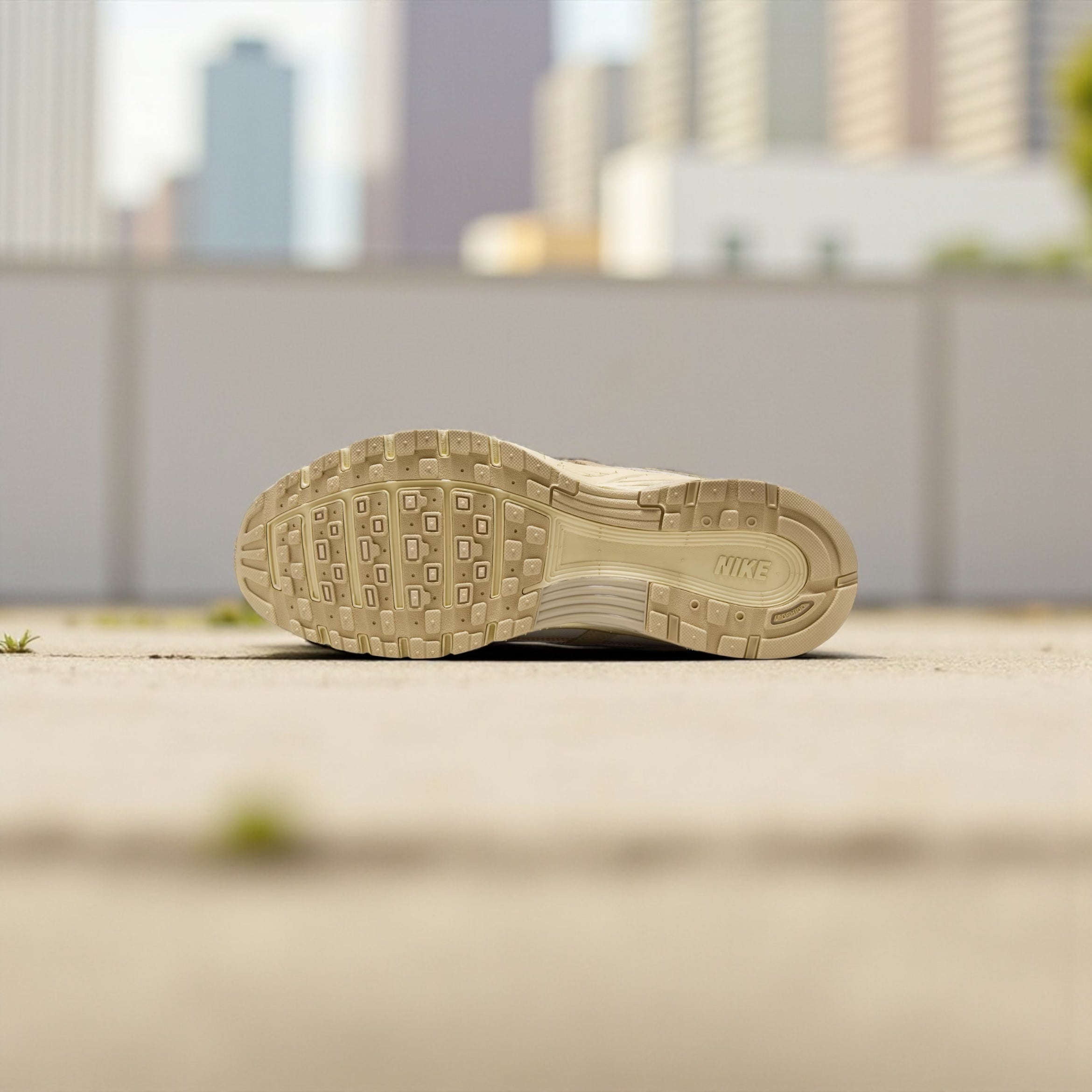 NIKE P-6000 "COLLEGE GREY/KHAKI-TEAM GOLD-PALE IVORY"