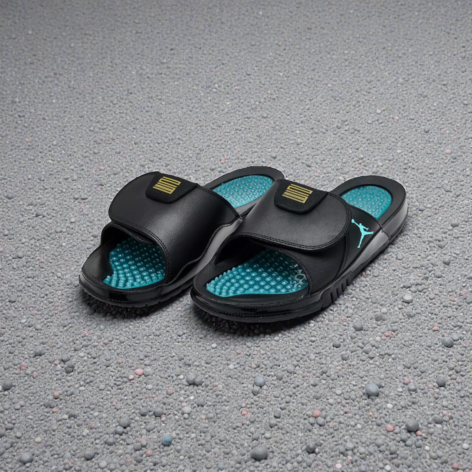 Jordan Hydro XI "Black/Gamma Blue/Varsity Maize" Unisex Slide