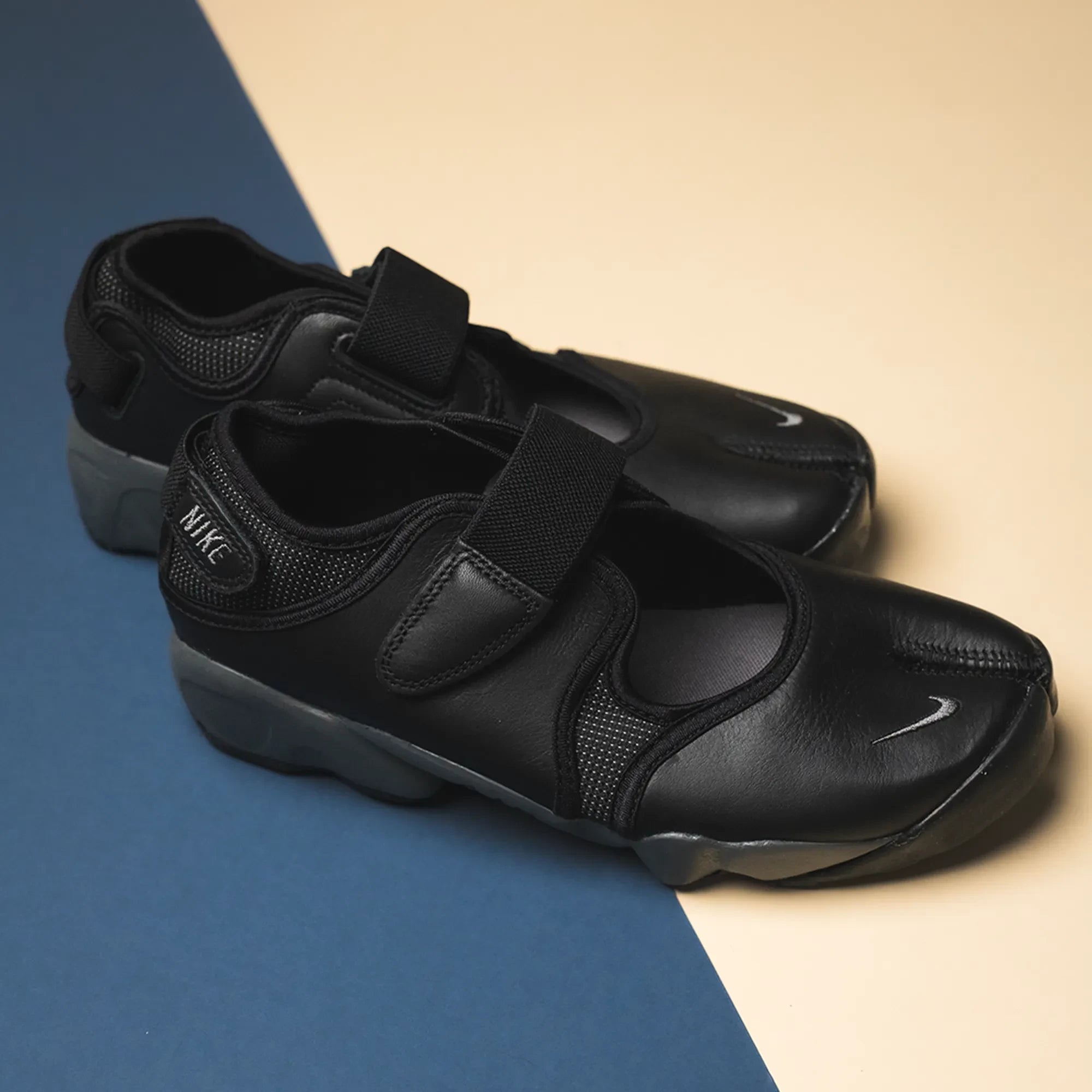 NIKE Air Rift “ninja” WMN