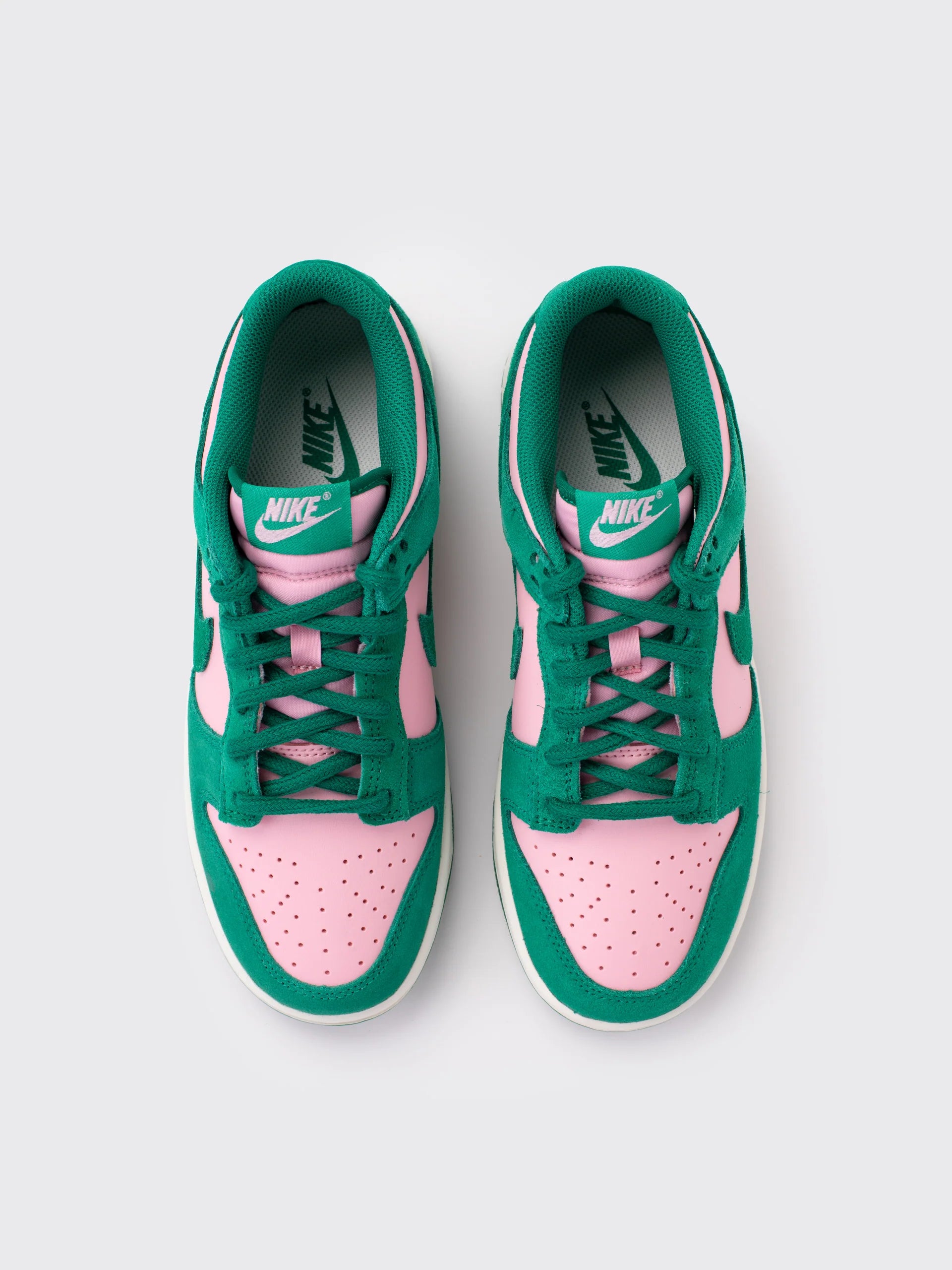 NIKE DUNK LOW SOFT PINK MACHINE