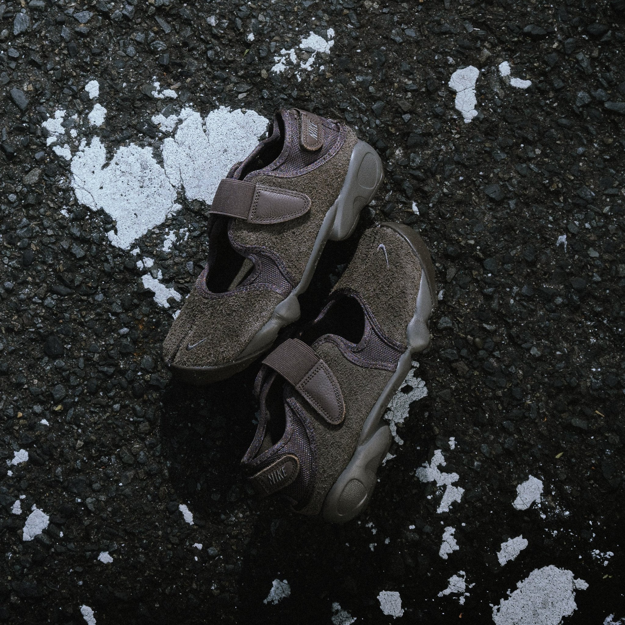 NIKE WOMEN NINJA (RIFT) BROWN SUEDE