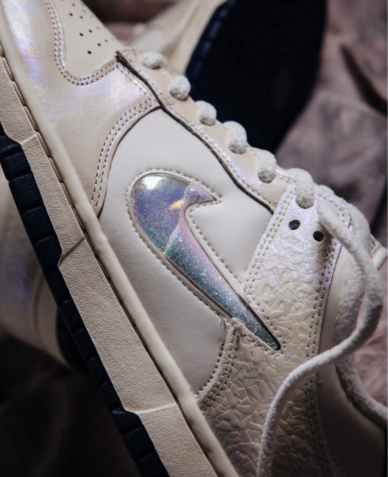 NIKE DUNK LOW "SOFT PEARL/MULTI-COLOR-MIDNIGHT NAVY" WMN