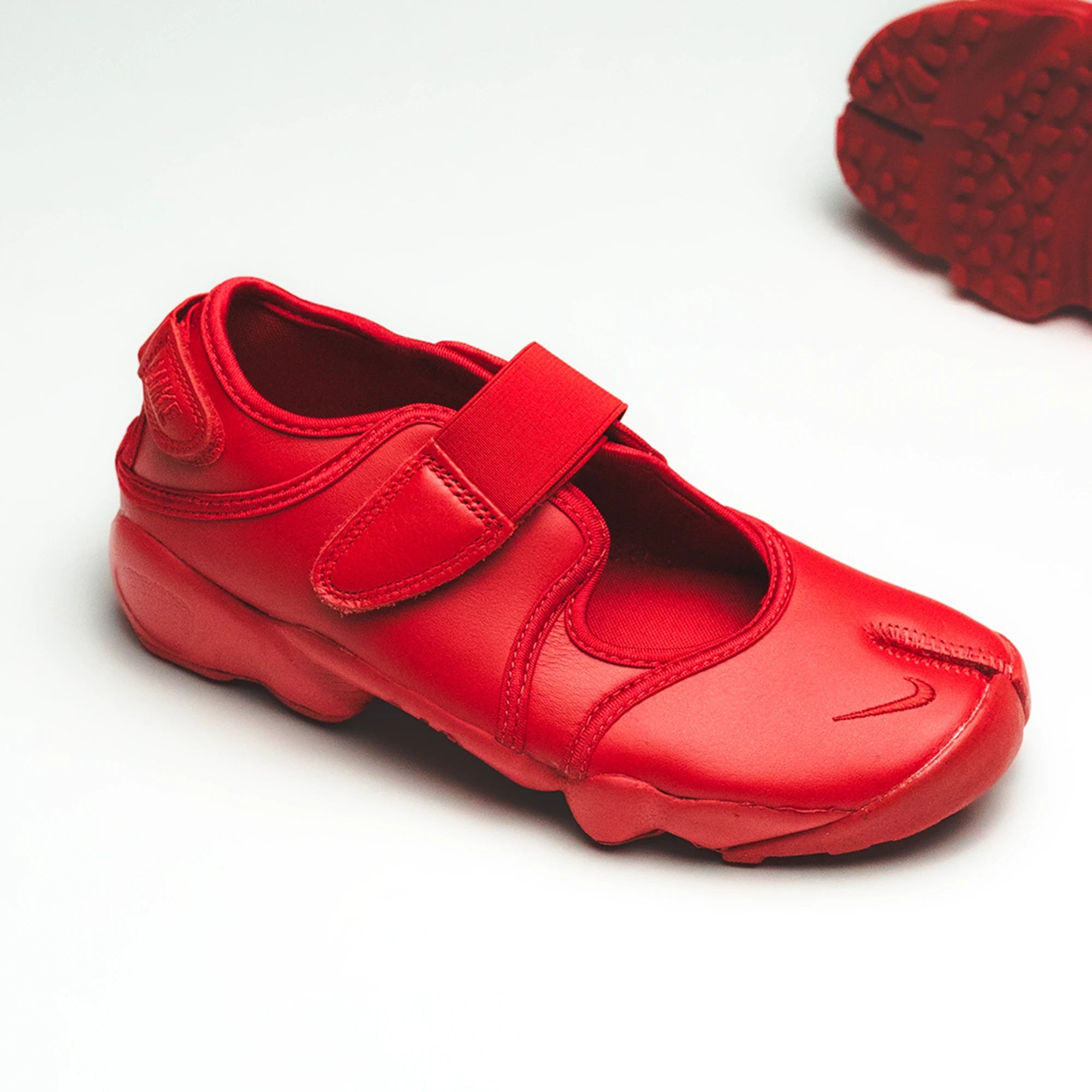 NIKE AIR RIFT WMN “ninja”