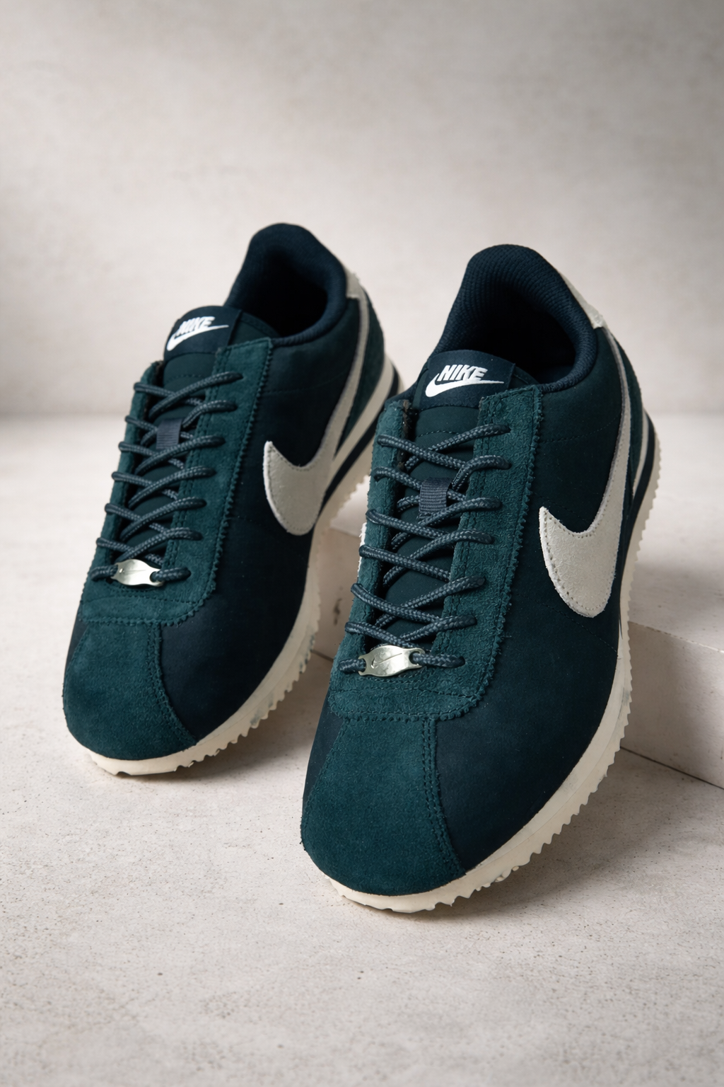 Nike Men's Cortez Premium Sneaker