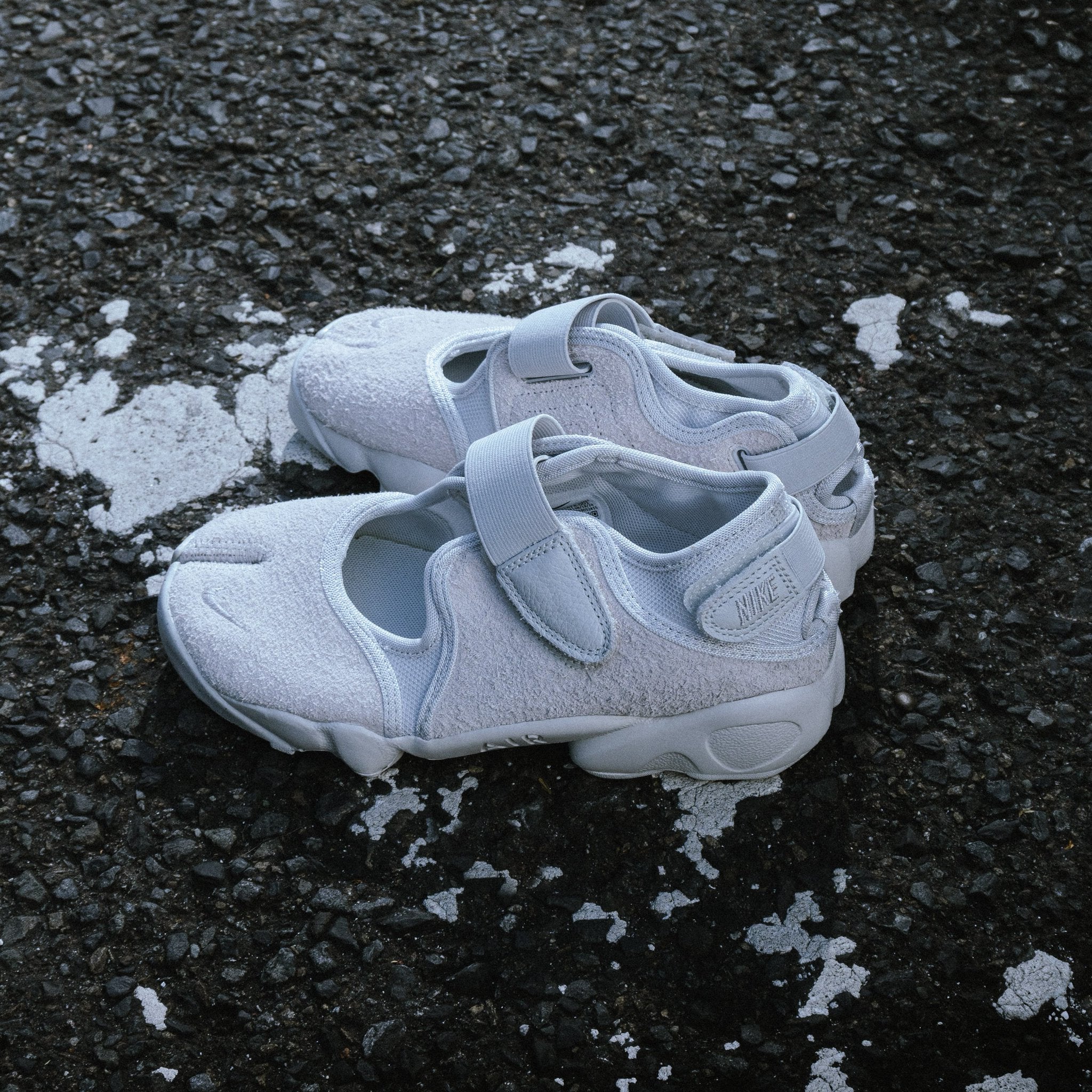 NIKE WOMEN NINJA (RIFT) PHOTON DUST