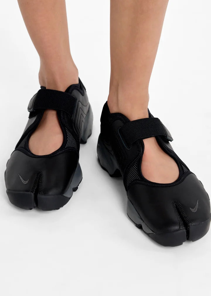 NIKE Air Rift “ninja” WMN