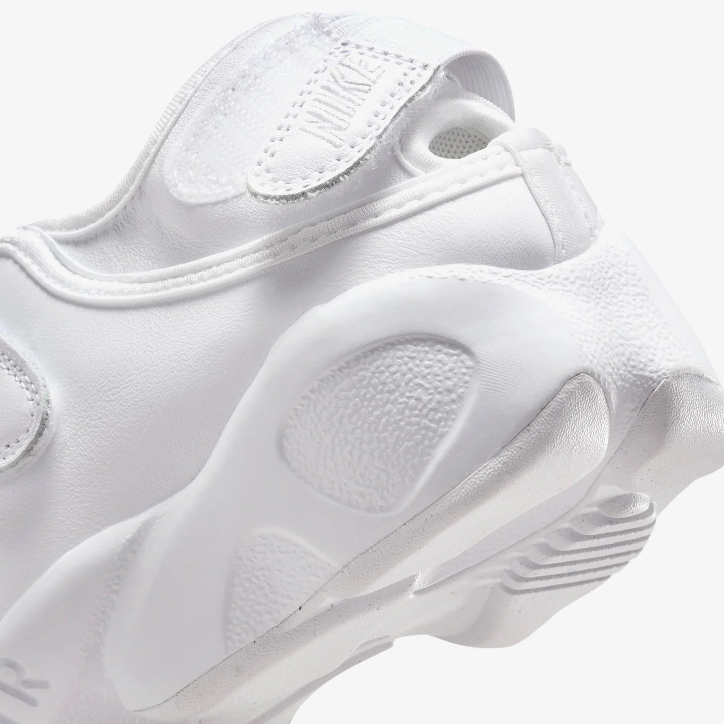 NIKE NINJA(rift) PLATINUM WHITE LEATHER WMN