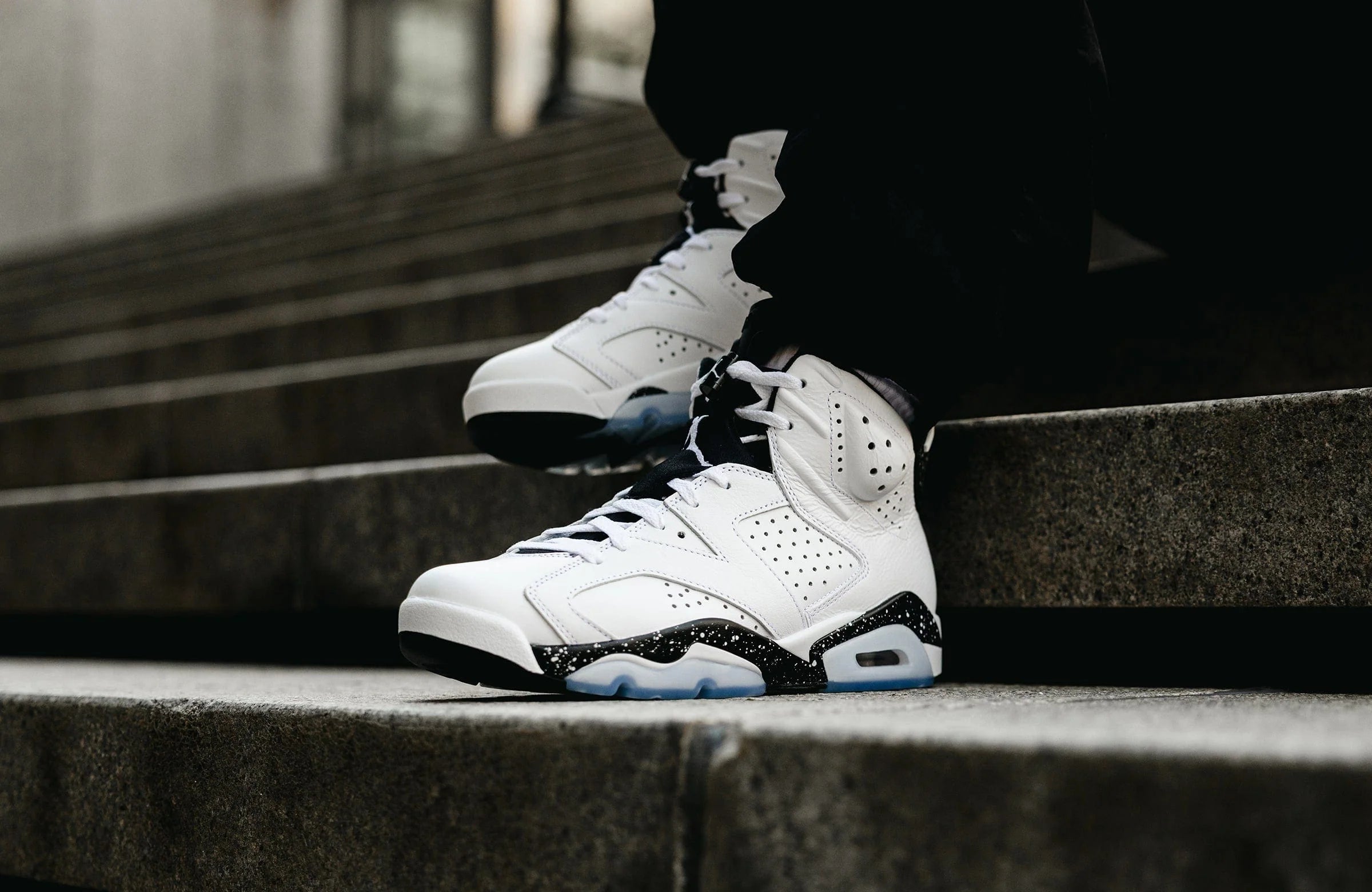 JORDAN  6 RETRO “Reverse Oreo”