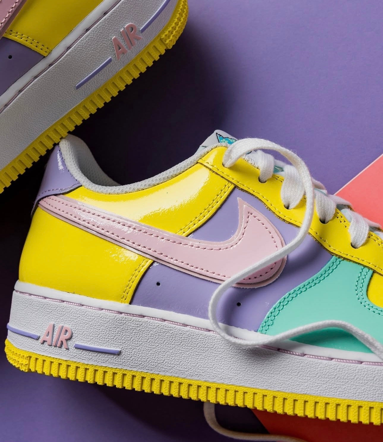 NIKE AIR FORCE ONE EASTER 2k26