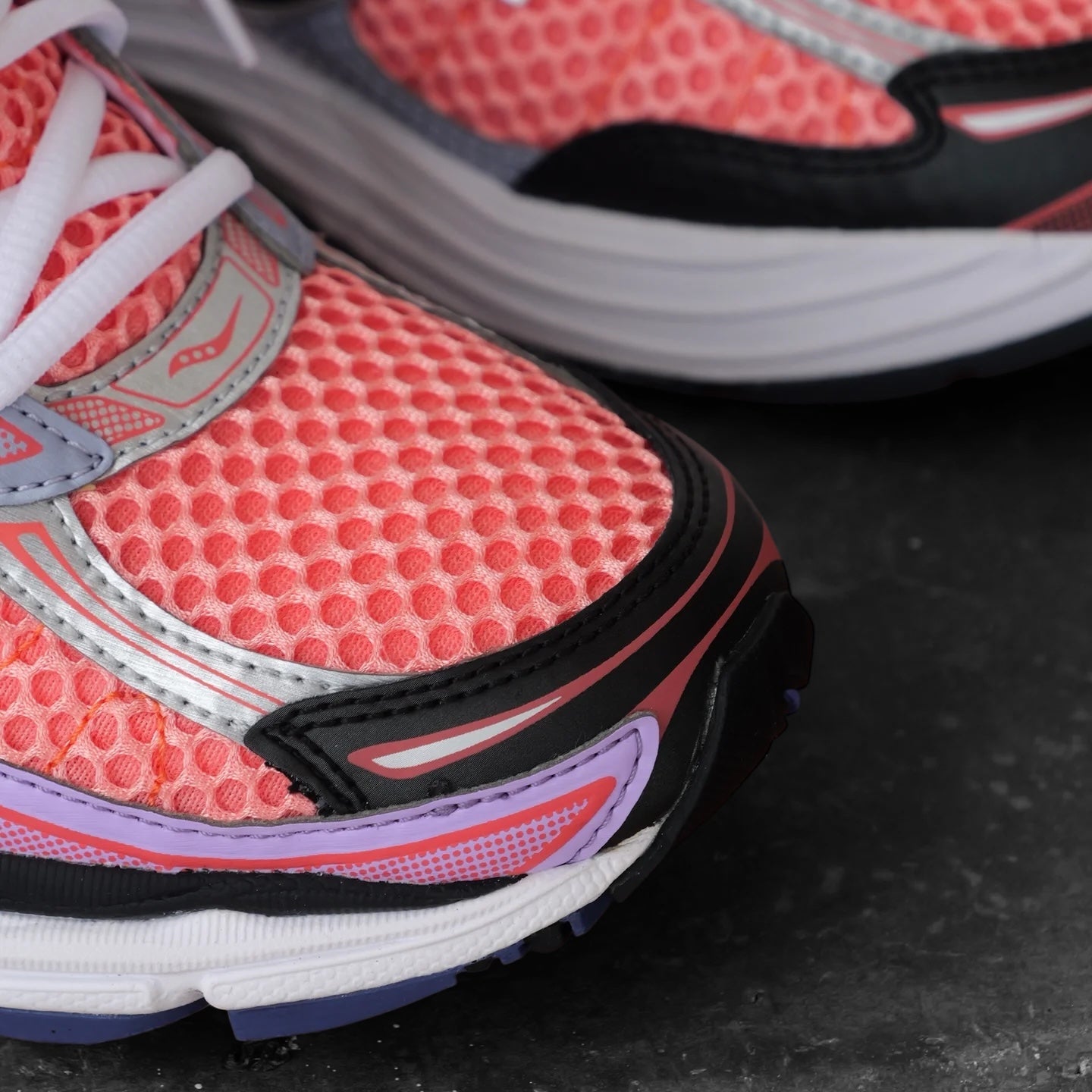SAUCONY PROGRID OMNI 9 'PINK/PURPLE'