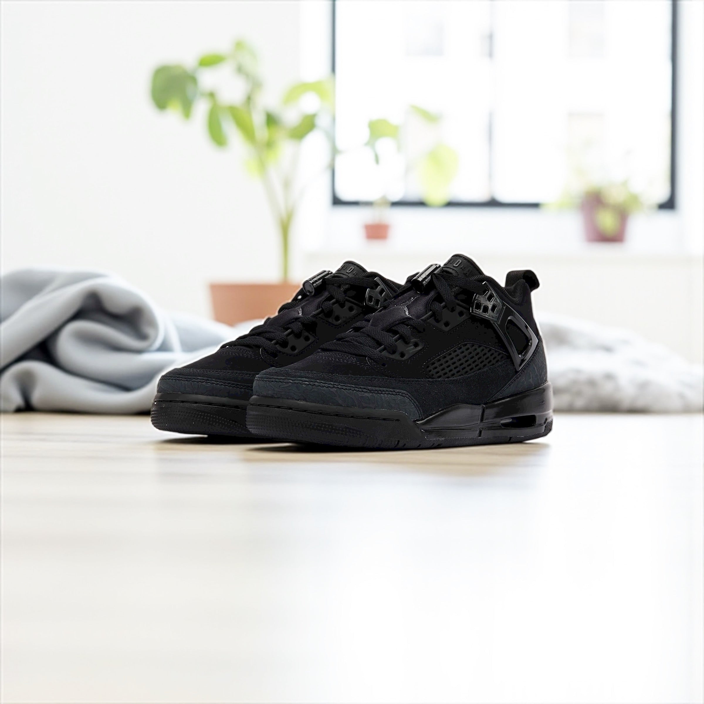 JORDAN SPIZIKE LOW BLACK CAT GS