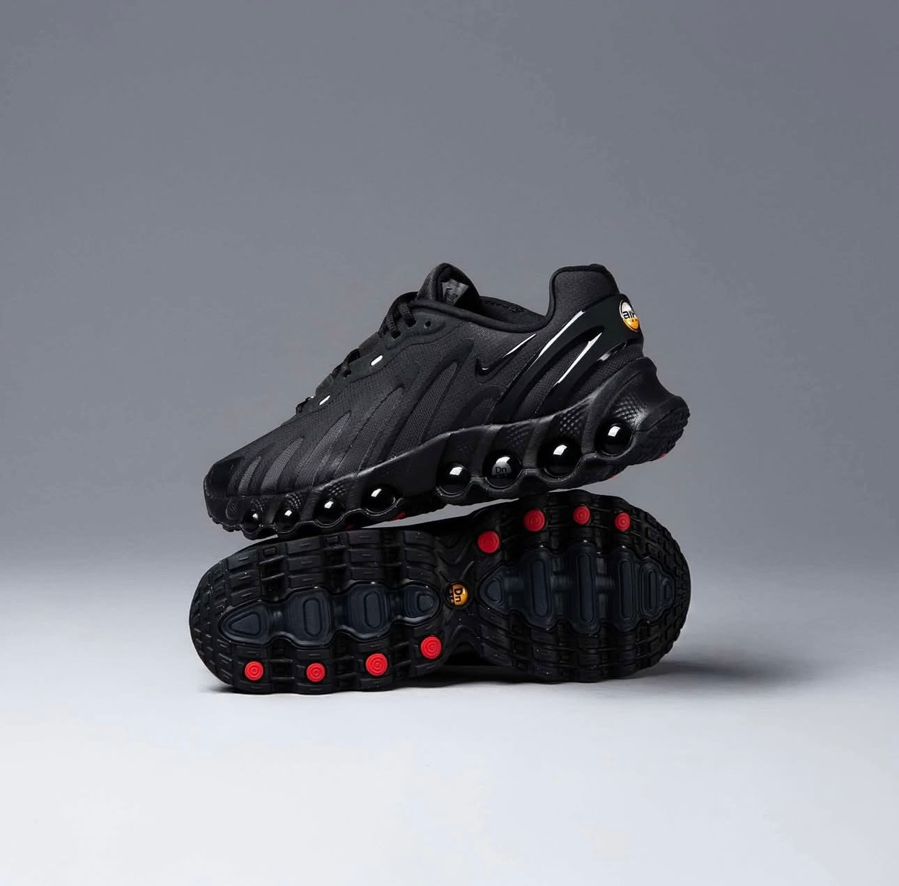 MEN'S NIKE AIR MAX DN8 CASUAL SHOES