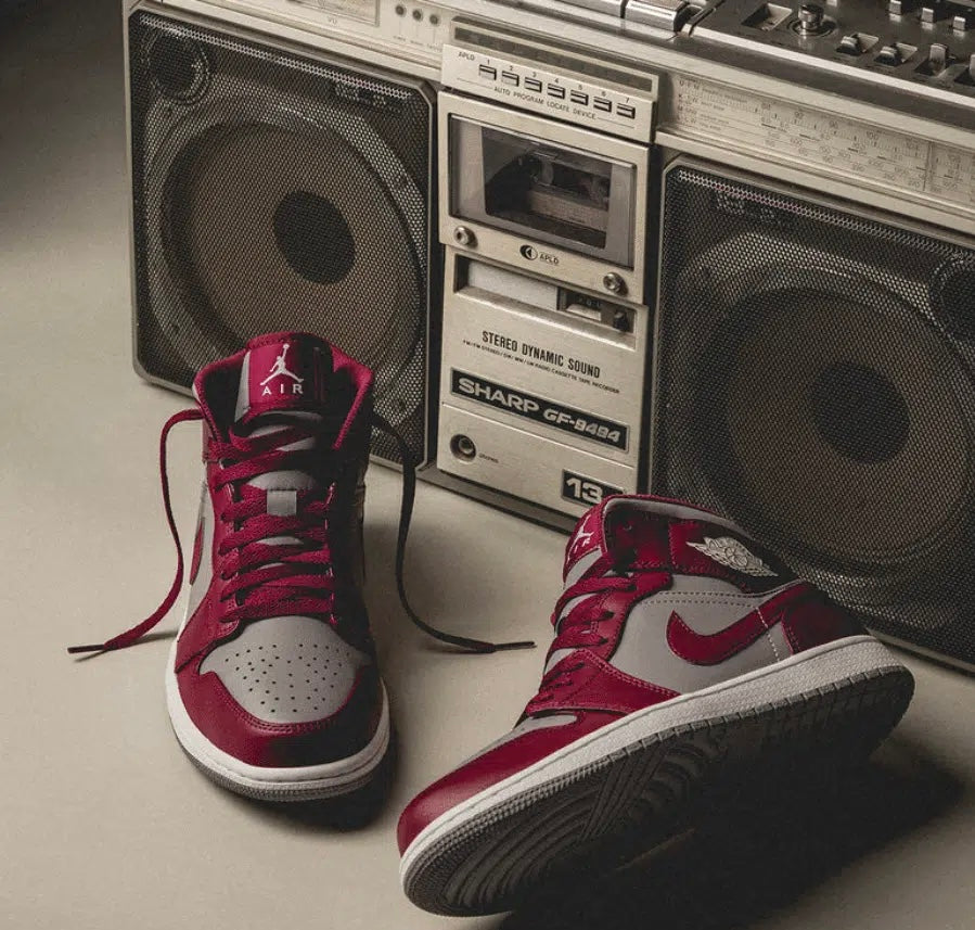 Jordan 1 Mid Cherrywood Red